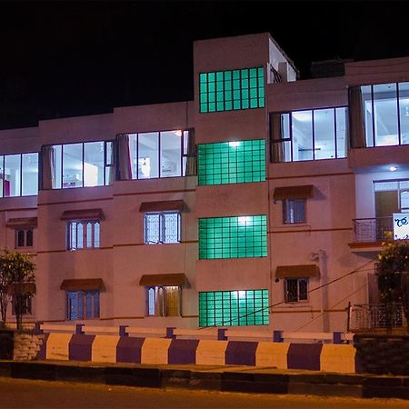 Megacity Inn Calcutta Buitenkant foto
