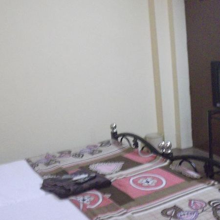 Megacity Inn Calcutta Buitenkant foto