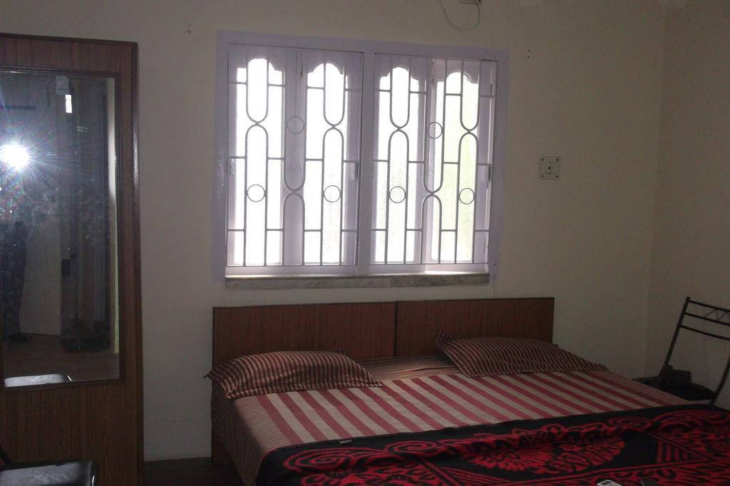 Megacity Inn Calcutta Buitenkant foto