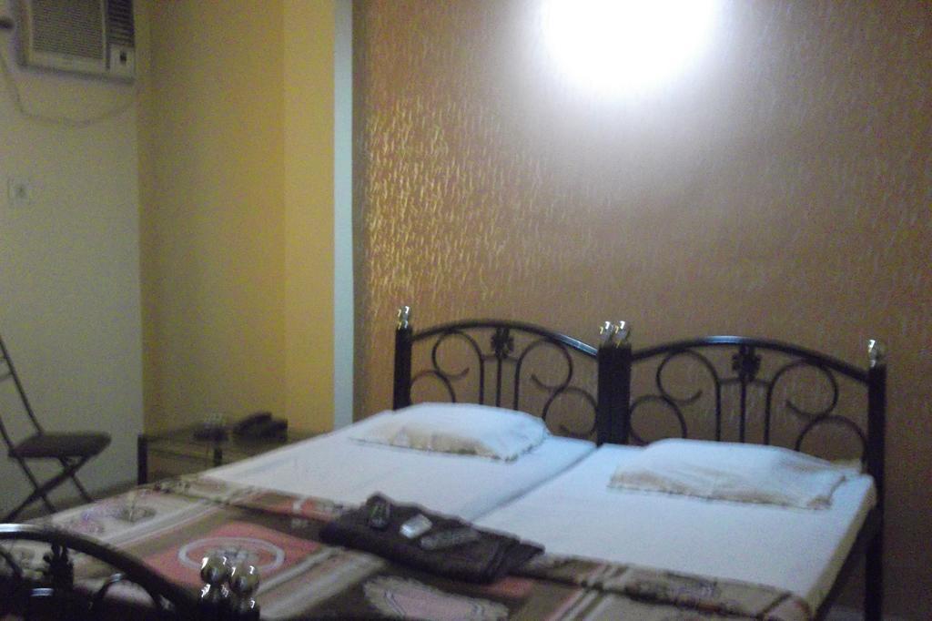 Megacity Inn Calcutta Buitenkant foto