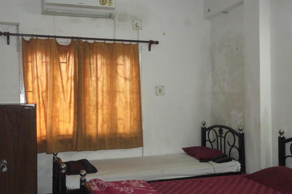 Megacity Inn Calcutta Kamer foto